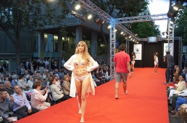 Moda al Carrer 2015 - Magda Corsetera